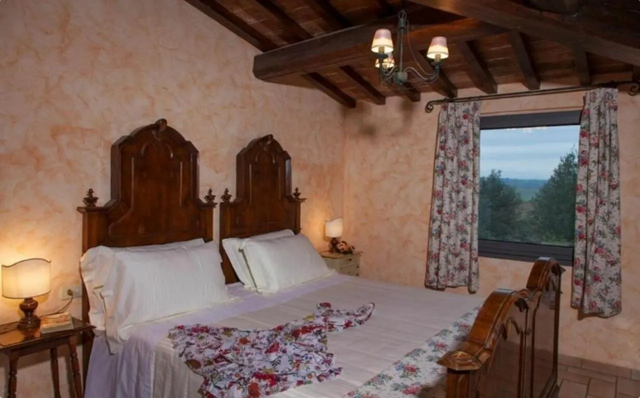 Villa Cerretello 22 By Halldis Montaione Italy